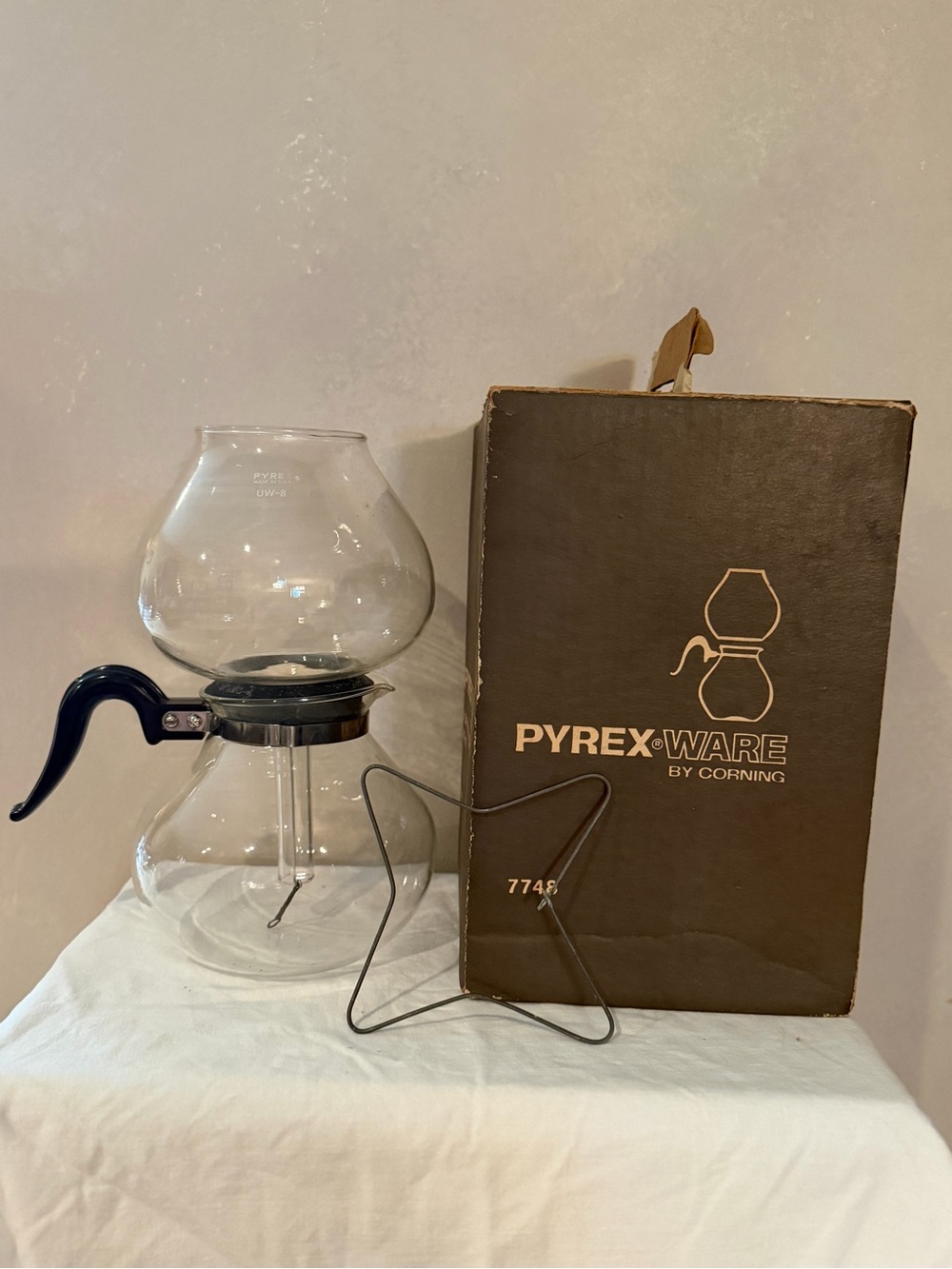 Vintage Pyrex 8-Cup Vacuum Coffee Maker, Model 7748